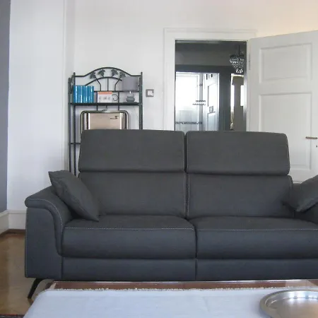 Cosy Quartier Residentiel Apartment *